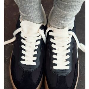 Stylish Black and White Sneakers Zara 8